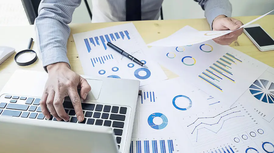 Roi ERP ile wynosi jak policzyc czy oplaca sie zainwestowac w system ERP w enova365